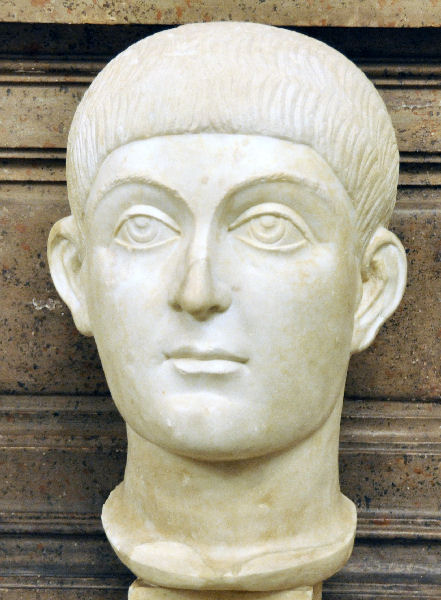 ホノリウスの頭部像